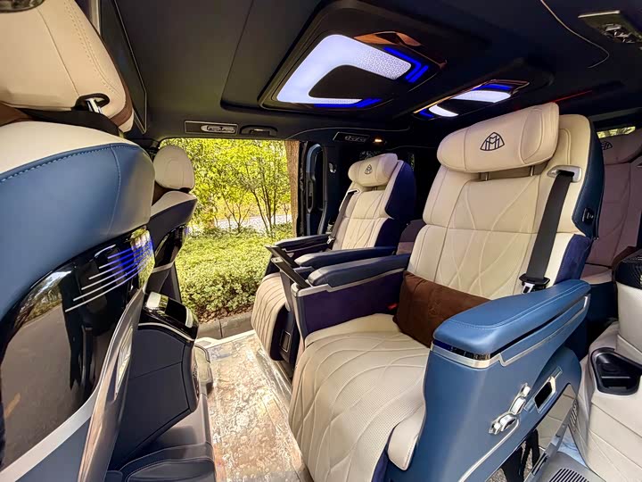 Фото 8 - Mercedes-Benz Vito