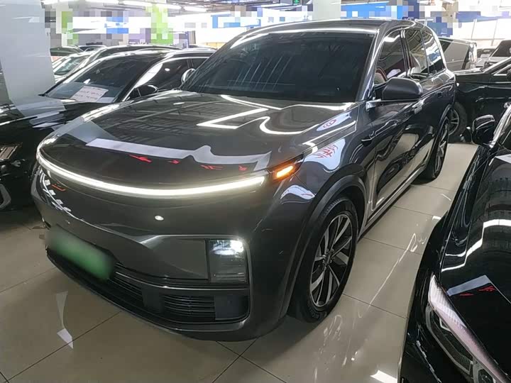 Фото 1 - LiXiang L8