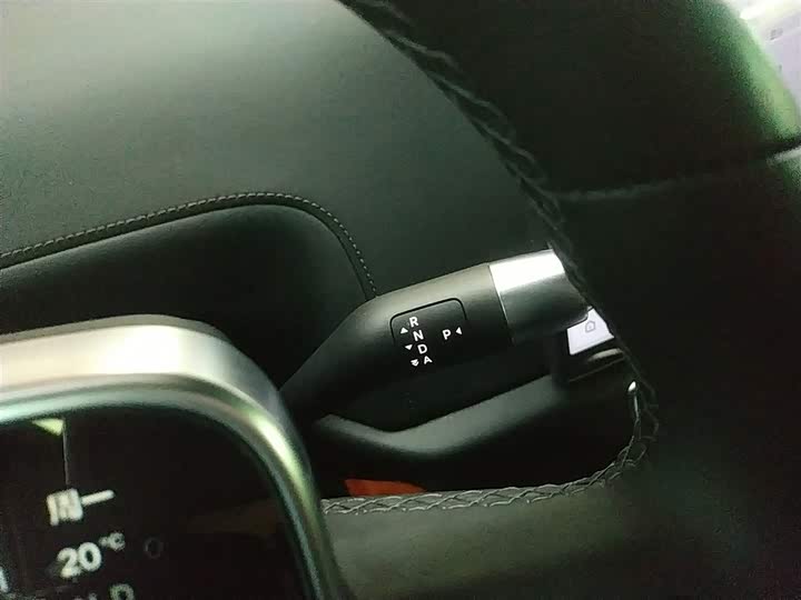 Фото 14 - LiXiang L8