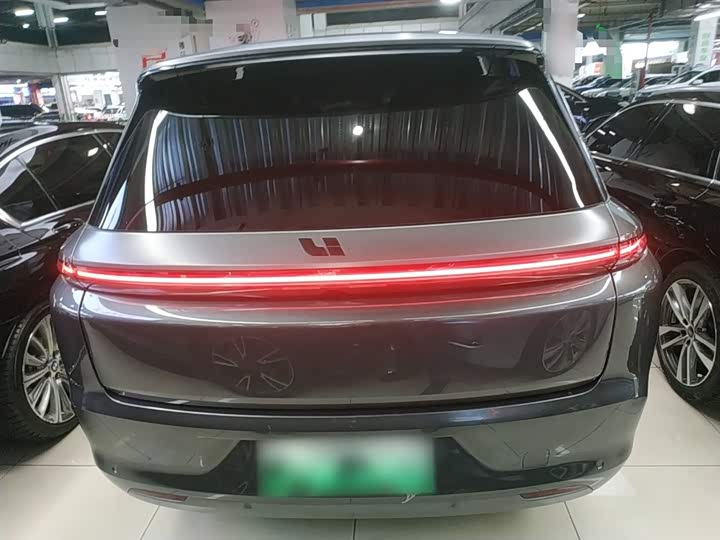 Фото 6 - LiXiang L8