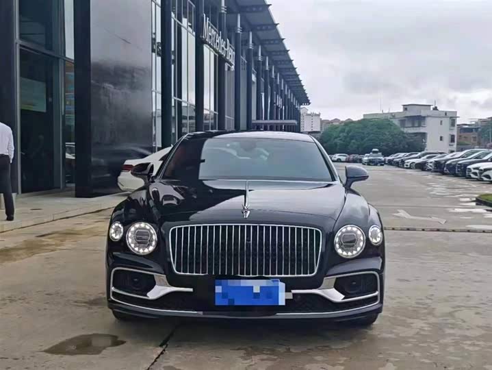Фото 2 - Bentley Flying Spur