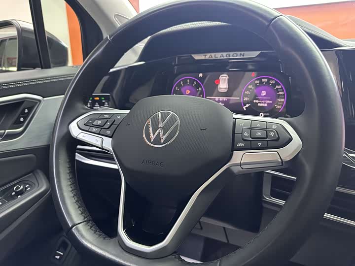 Фото 14 - Volkswagen Talagon