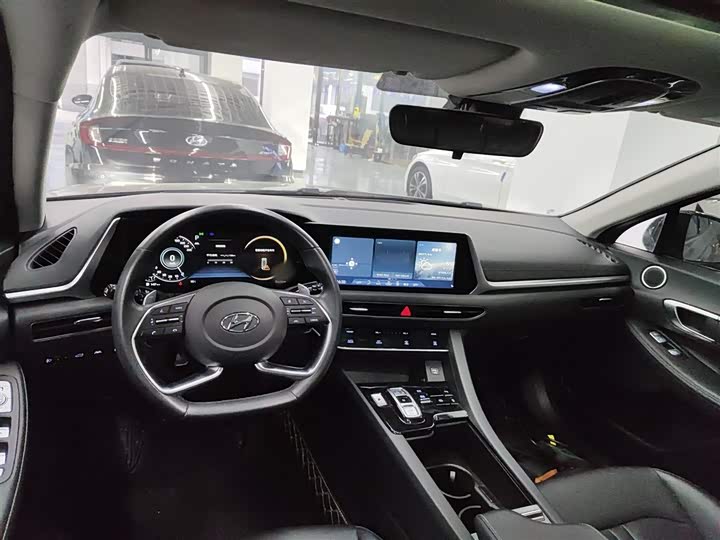 Фото 10 - Hyundai Sonata N Line