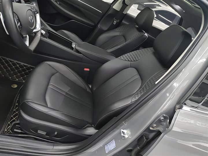 Фото 15 - Hyundai Sonata N Line