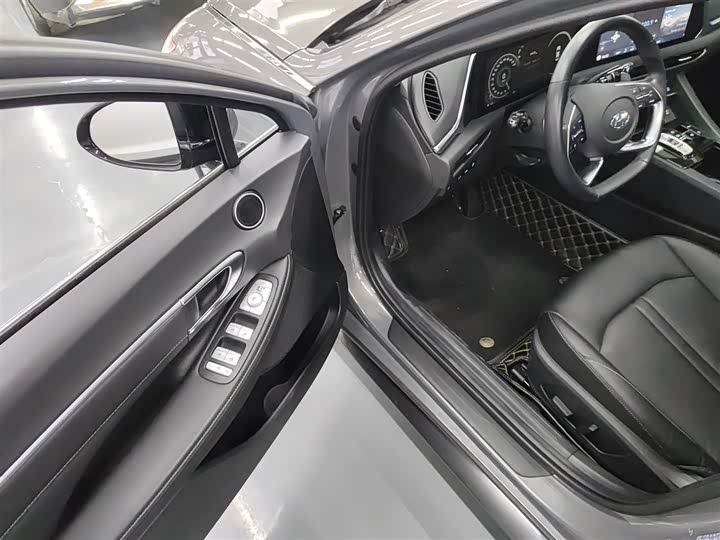 Фото 16 - Hyundai Sonata N Line