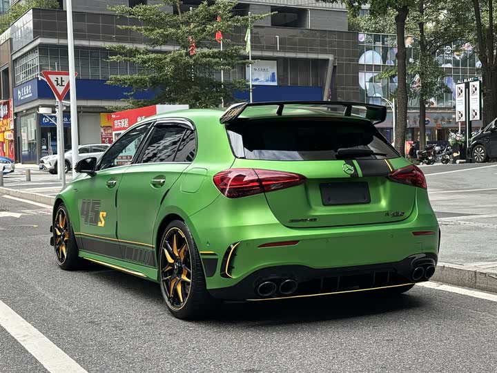 Фото 15 - Mercedes-Benz A-Class AMG