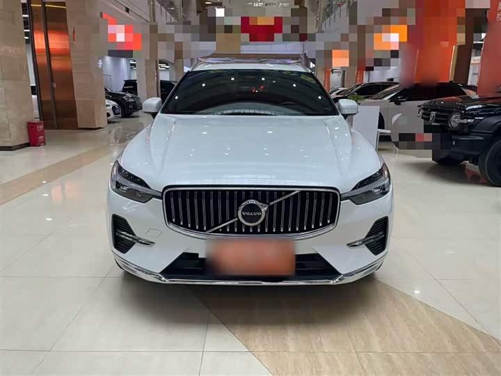 Фото 3 - Volvo XC60