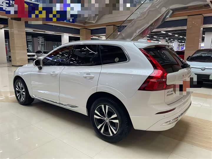 Фото 5 - Volvo XC60