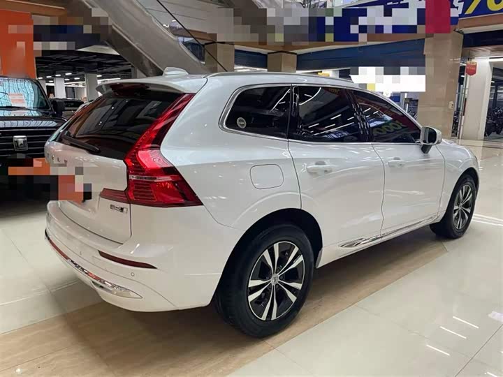 Фото 7 - Volvo XC60