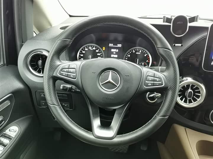 Фото 11 - Mercedes-Benz Vito