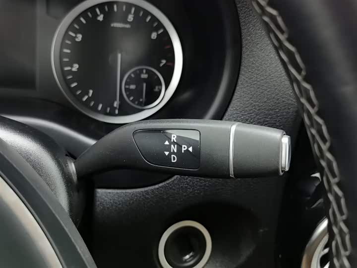 Фото 13 - Mercedes-Benz Vito