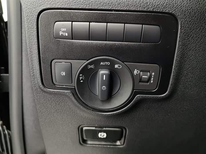 Фото 21 - Mercedes-Benz Vito