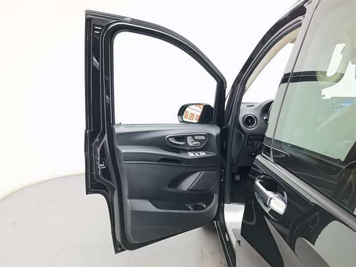 Фото 8 - Mercedes-Benz Vito