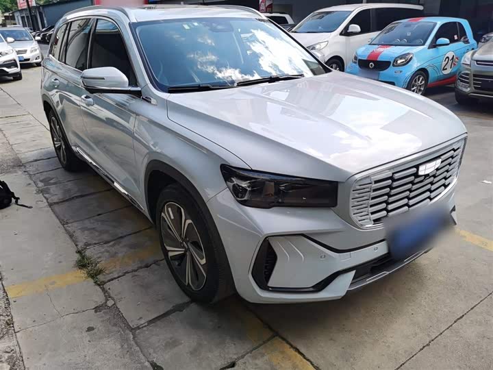 Фото 4 - Geely Monjaro