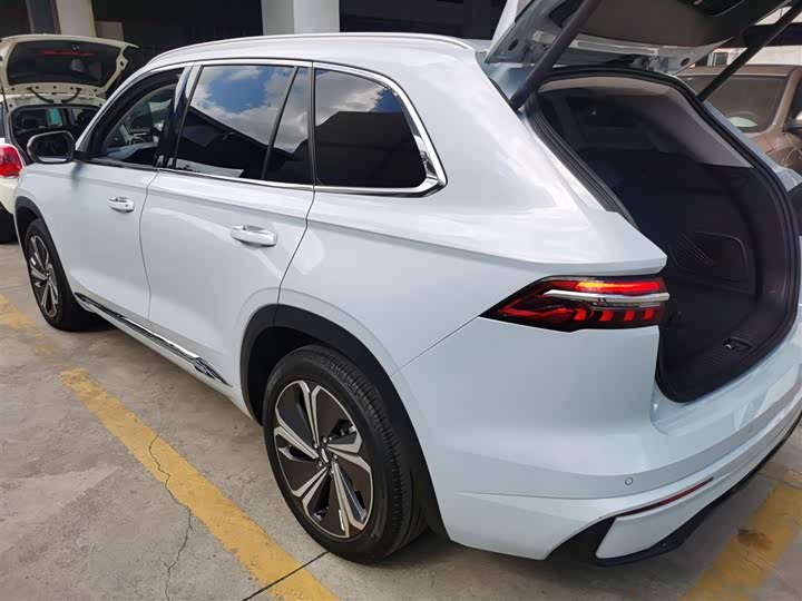 Фото 5 - Geely Monjaro