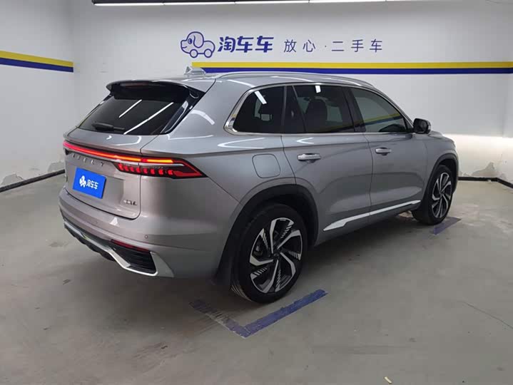 Фото 3 - Geely Monjaro