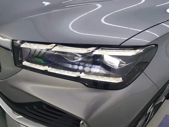 Фото 5 - Geely Monjaro