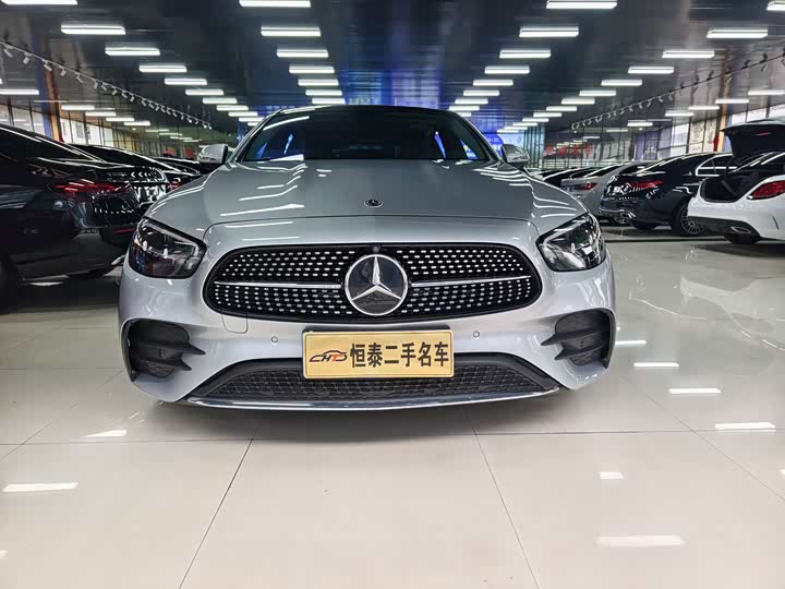 Photo 2 - Mercedes-Benz E-Class