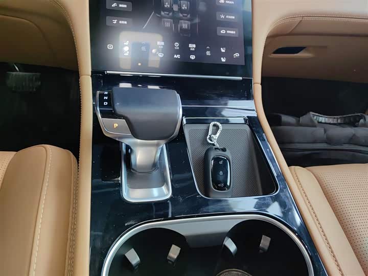 Фото 14 - LiXiang One