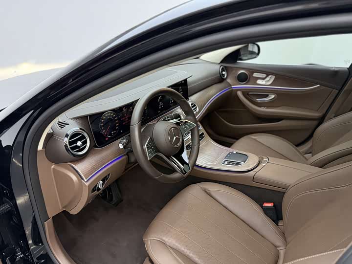 Фото 12 - Mercedes-Benz E-Class Hybrid