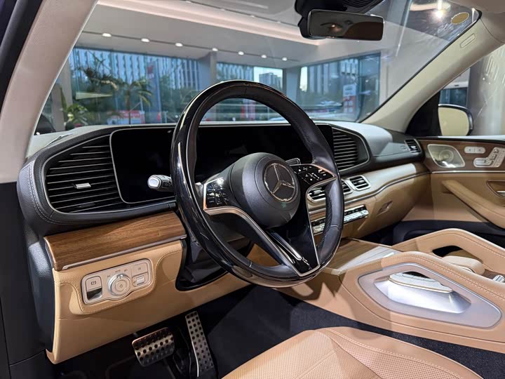 Фото 11 - Mercedes-Benz GLS-Class