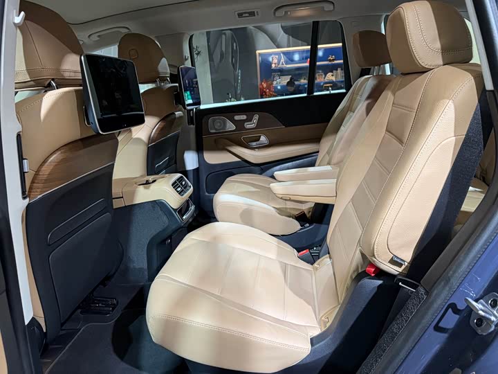 Фото 17 - Mercedes-Benz GLS-Class