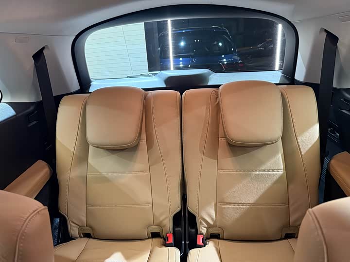 Фото 21 - Mercedes-Benz GLS-Class