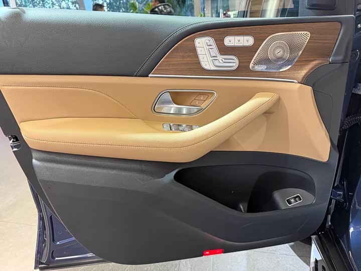 Фото 9 - Mercedes-Benz GLS-Class