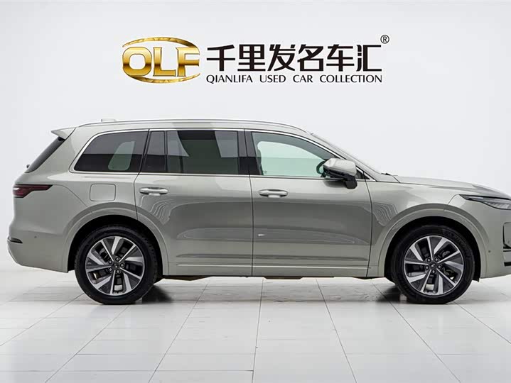 Фото 20 - LiXiang One