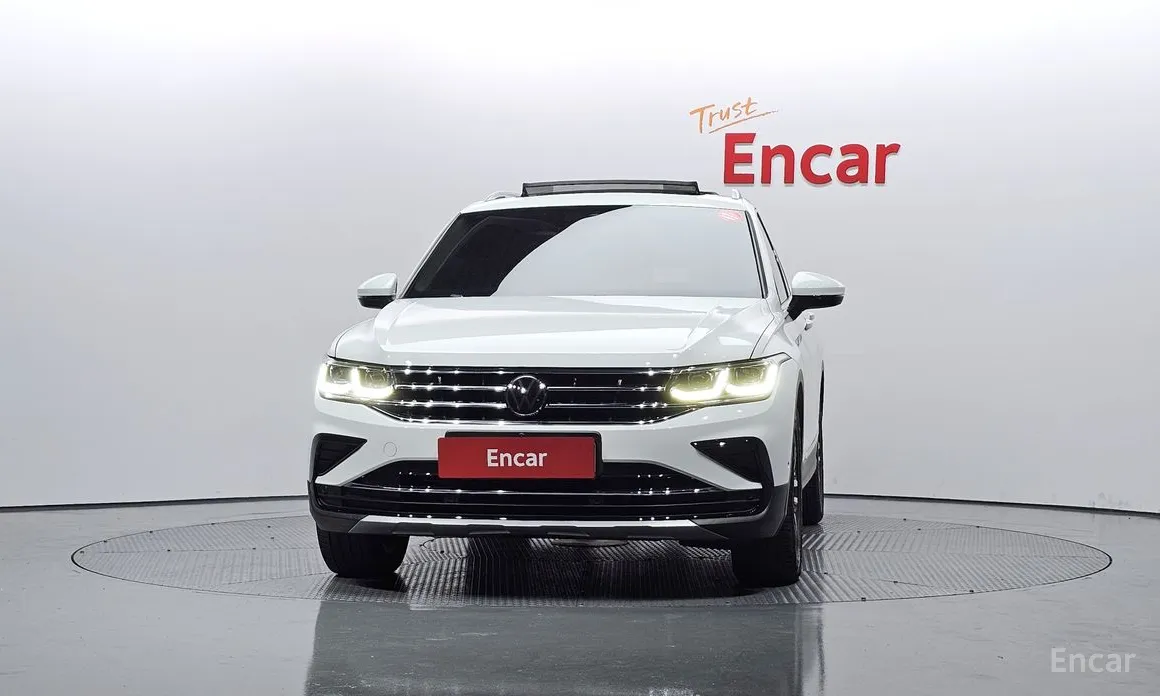 Фото 3 - Volkswagen Tiguan