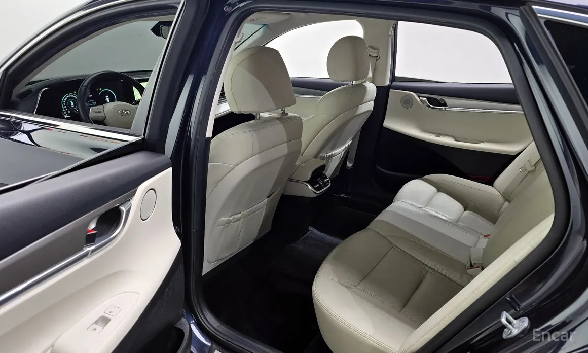 Фото 11 - Hyundai Grandeur
