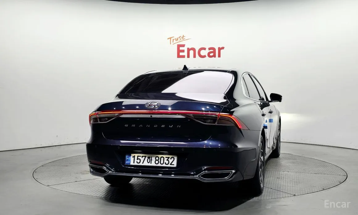 Фото 4 - Hyundai Grandeur