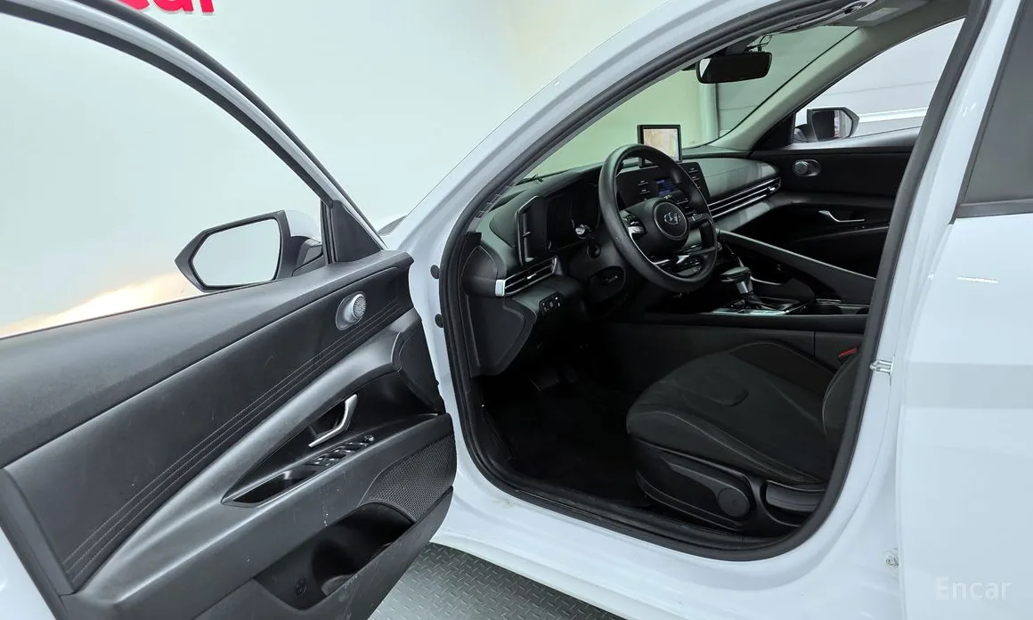 Photo 10 - Hyundai Avante