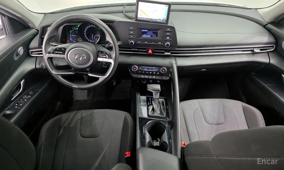Photo 7 - Hyundai Avante
