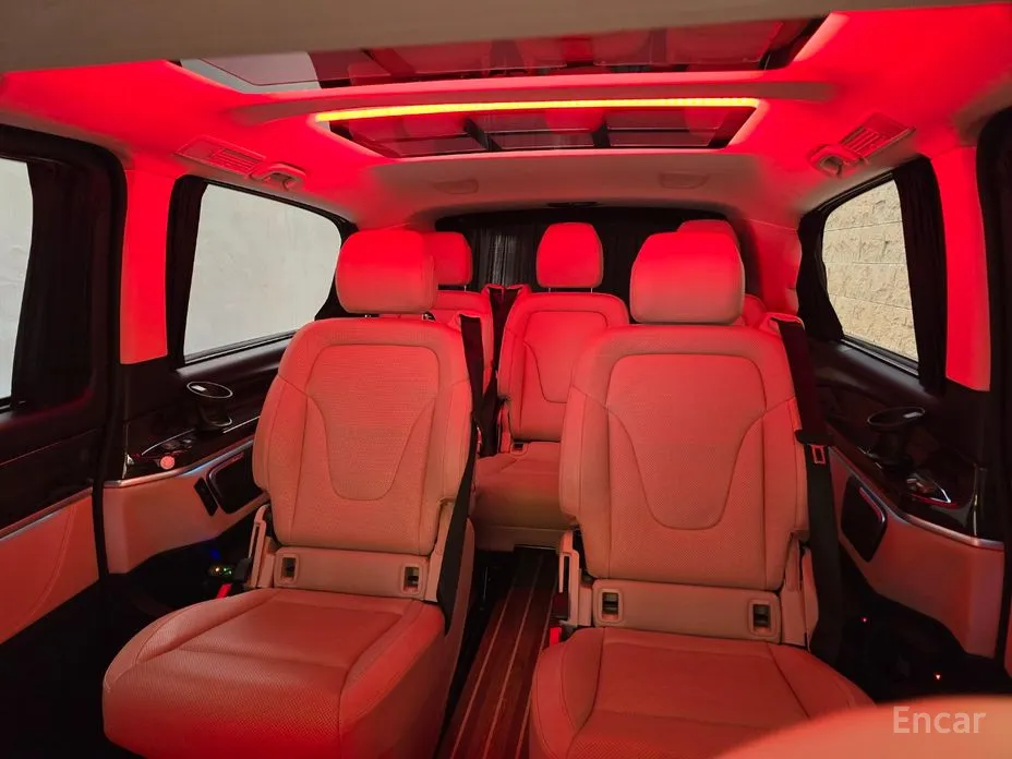 Фото 11 - Mercedes-Benz V-Class