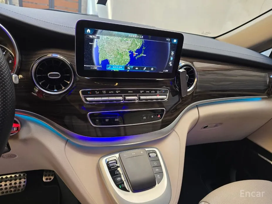 Фото 14 - Mercedes-Benz V-Class