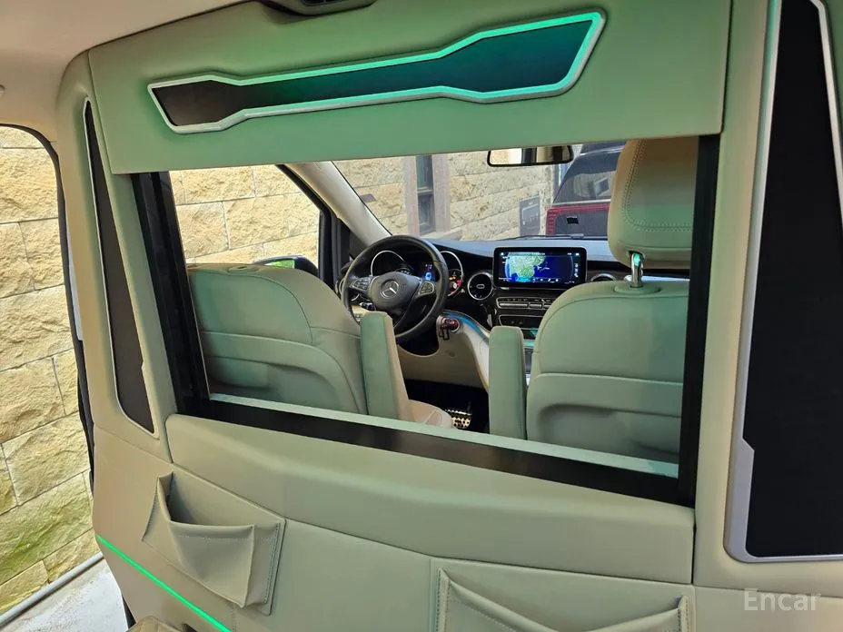 Фото 2 - Mercedes-Benz V-Class