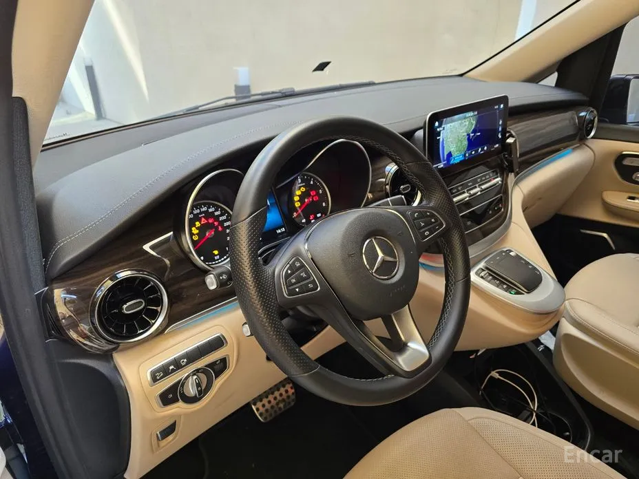 Фото 7 - Mercedes-Benz V-Class