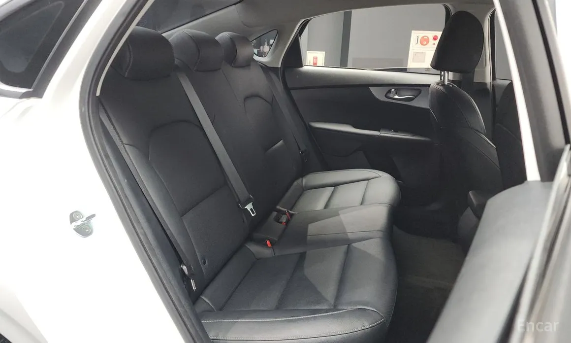 Фото 12 - Kia K3