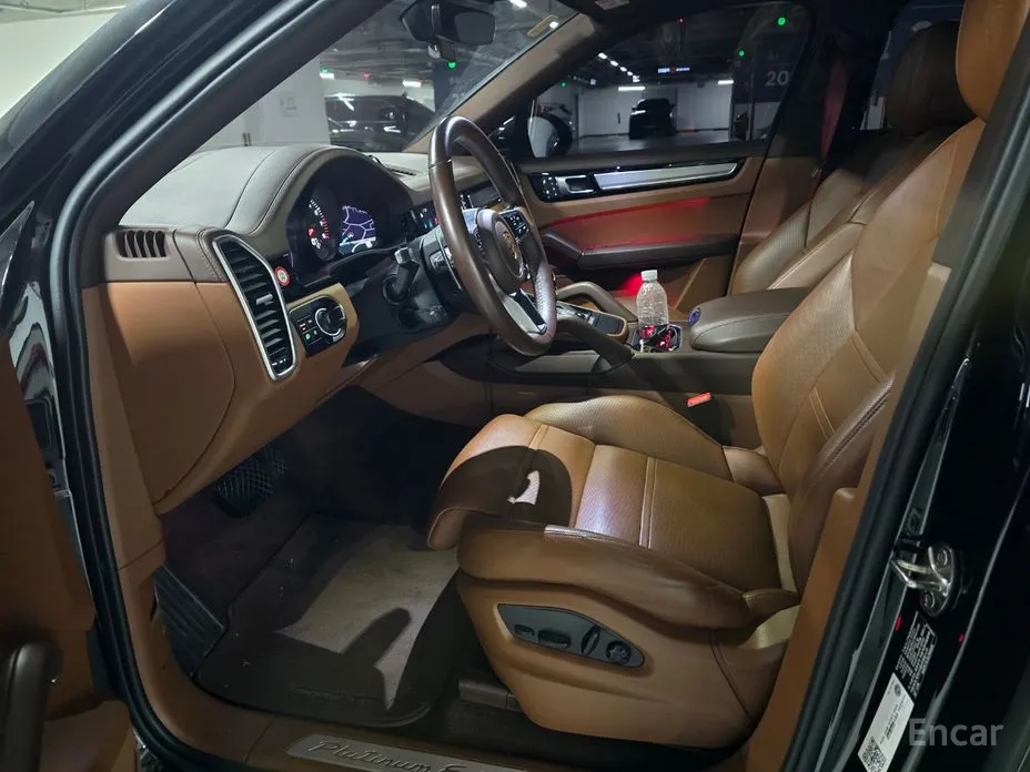 Фото 15 - Porsche Cayenne