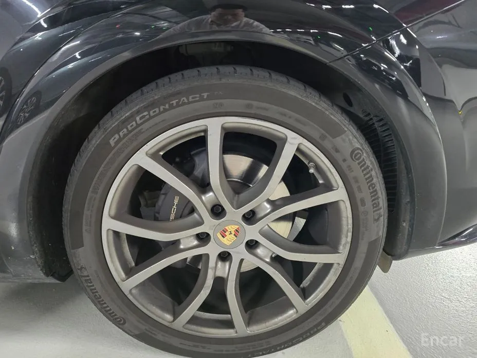 Фото 8 - Porsche Cayenne