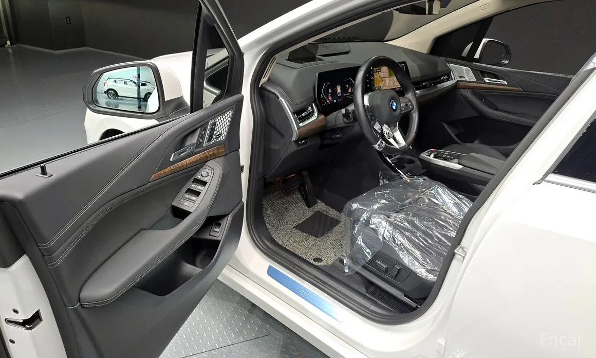 Фото 10 - BMW 2 Series