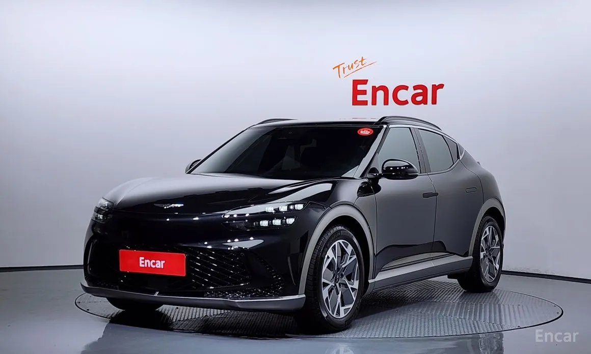 Фото 1 - Genesis GV60