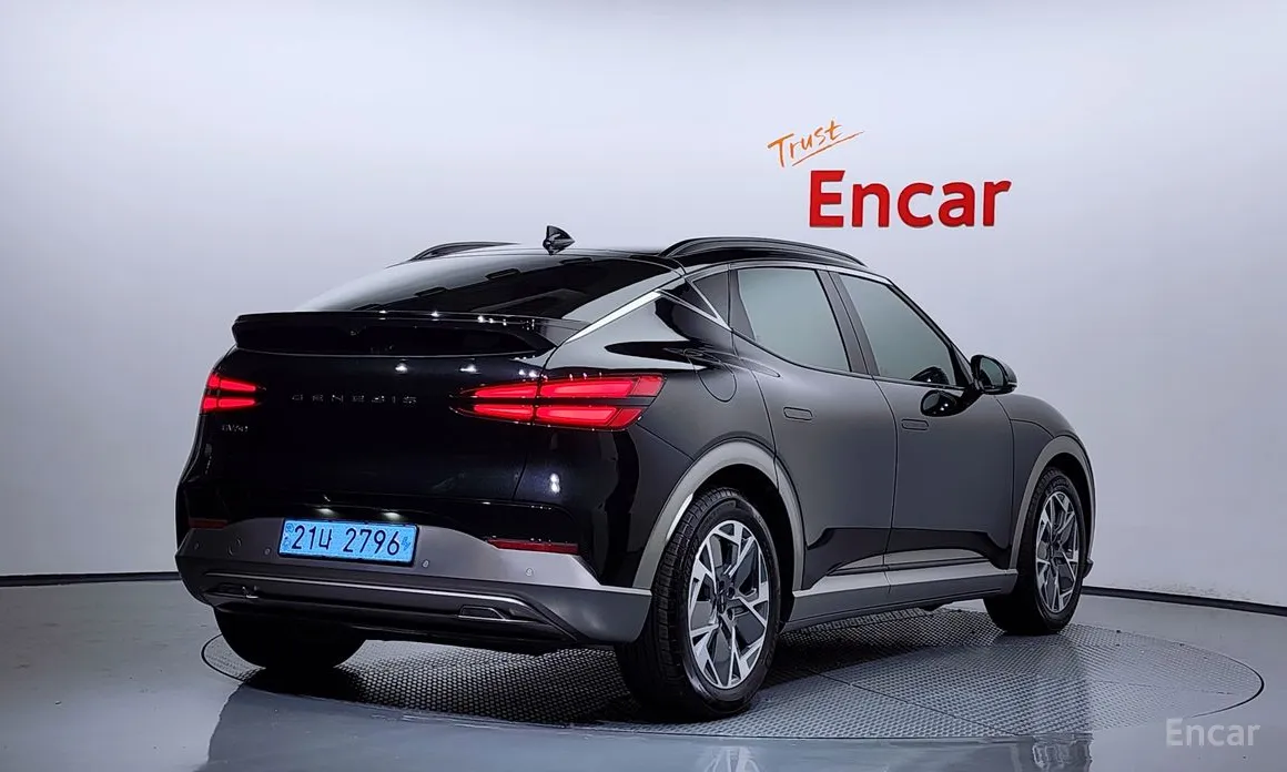 Фото 2 - Genesis GV60