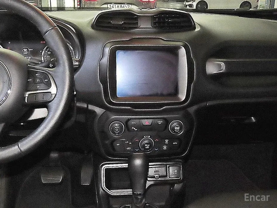 Фото 7 - Jeep Renegade