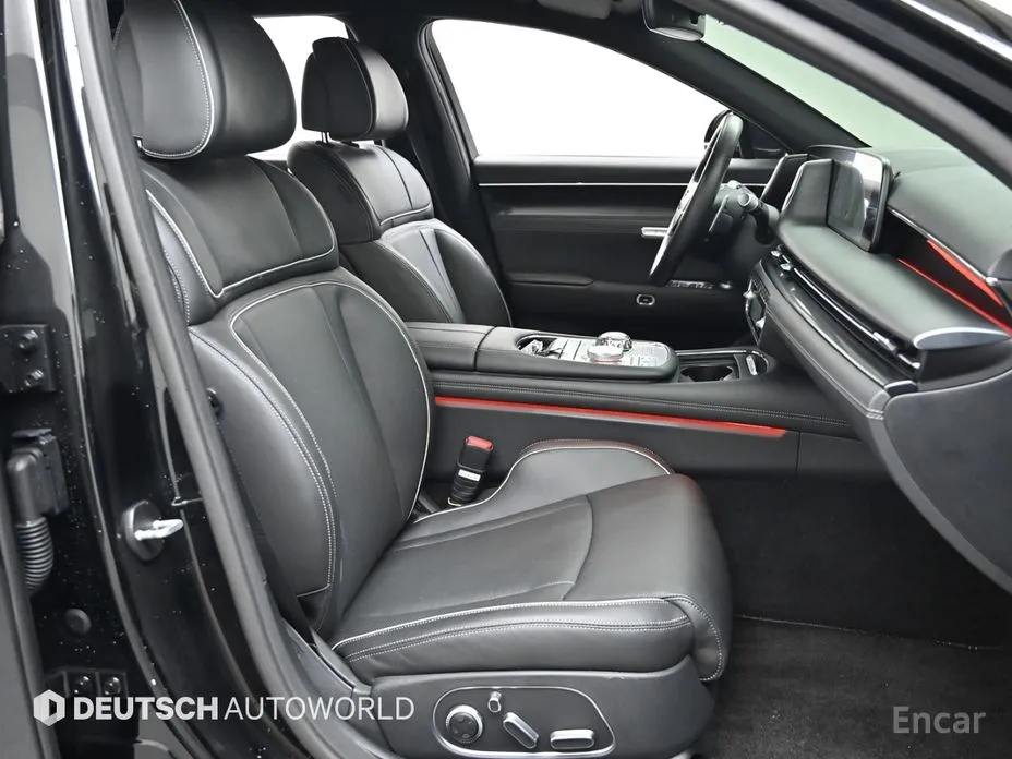 Фото 10 - Genesis G90