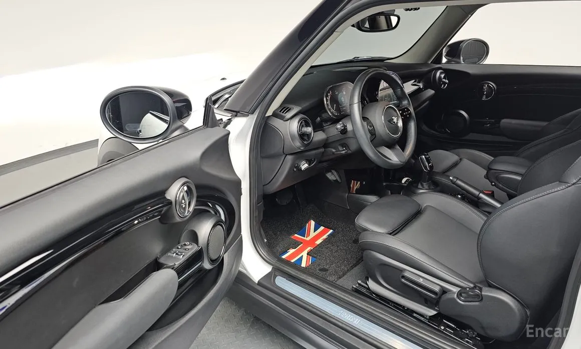 Фото 11 - Mini Cooper