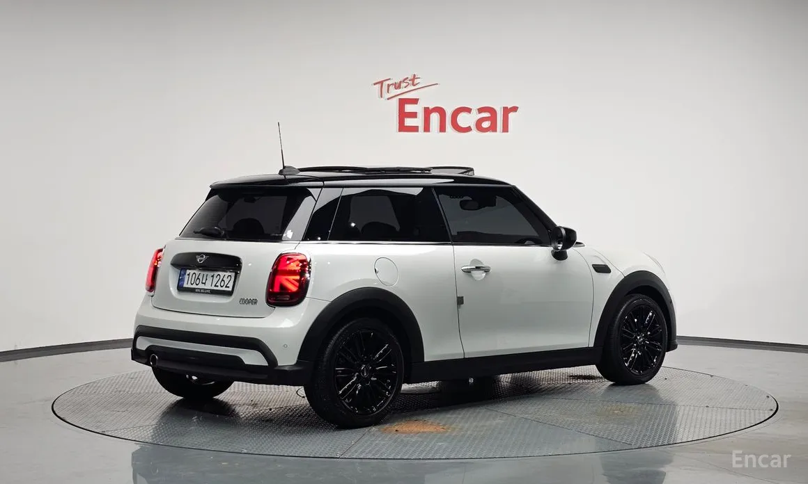 Фото 2 - Mini Cooper