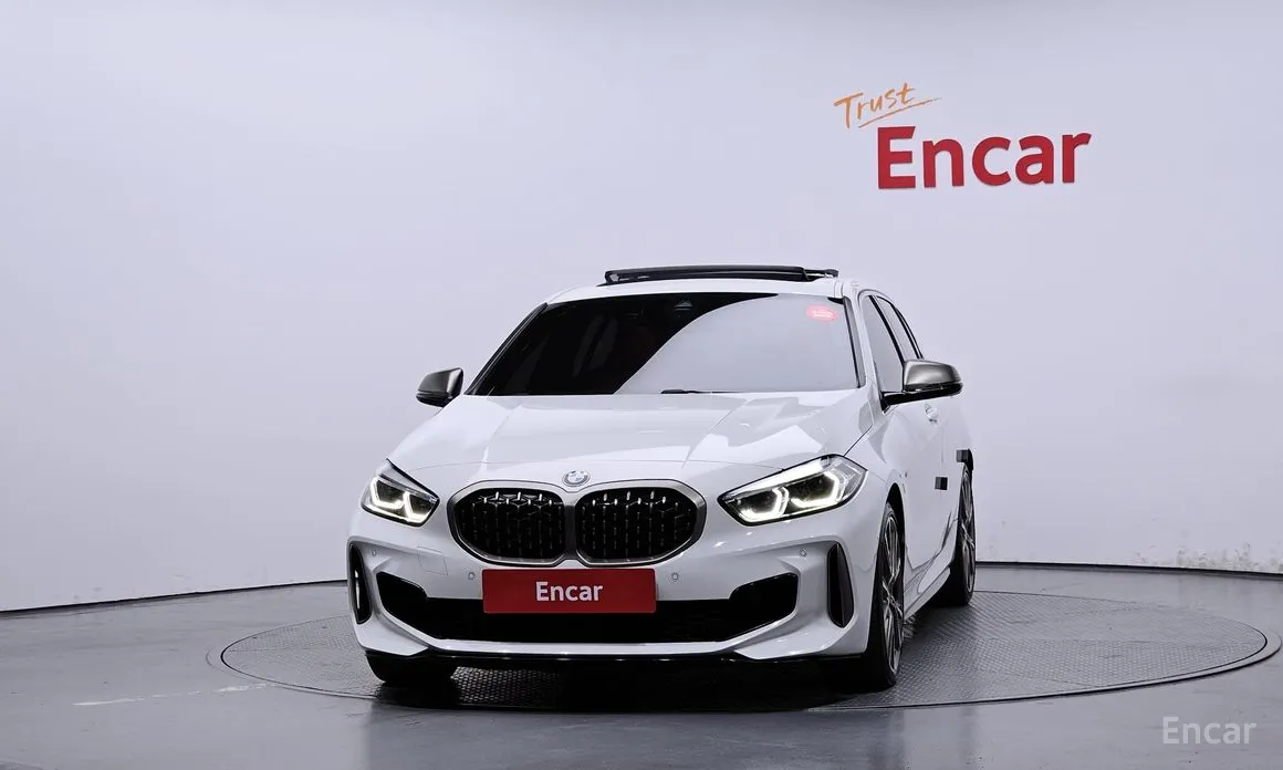 Фото 3 - BMW 1 Series