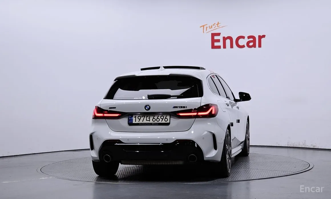 Фото 4 - BMW 1 Series